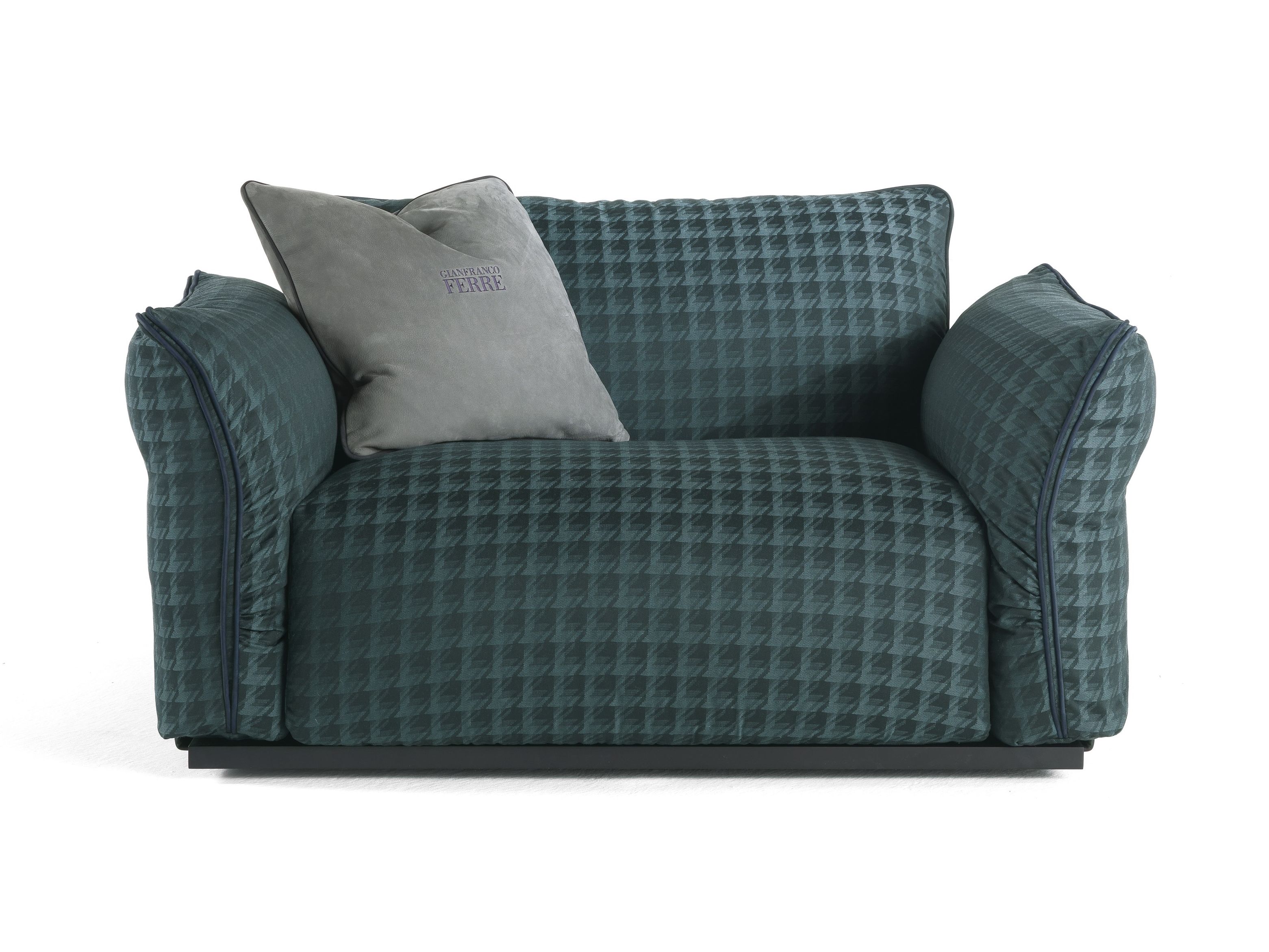 Тканевое кресло с подлокотниками Gianfranco Ferré Home Clapton ARCH-00063837