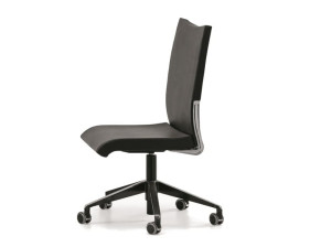 Эргономичное кожаное офисное кресло с 5 спицами