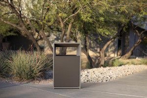 FSRT220 Емкость для мусора со скосом  Forms-surfaces