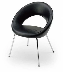 Artifort Мягкое кожаное кресло Nina