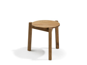 Круглый стол из тикового дерева