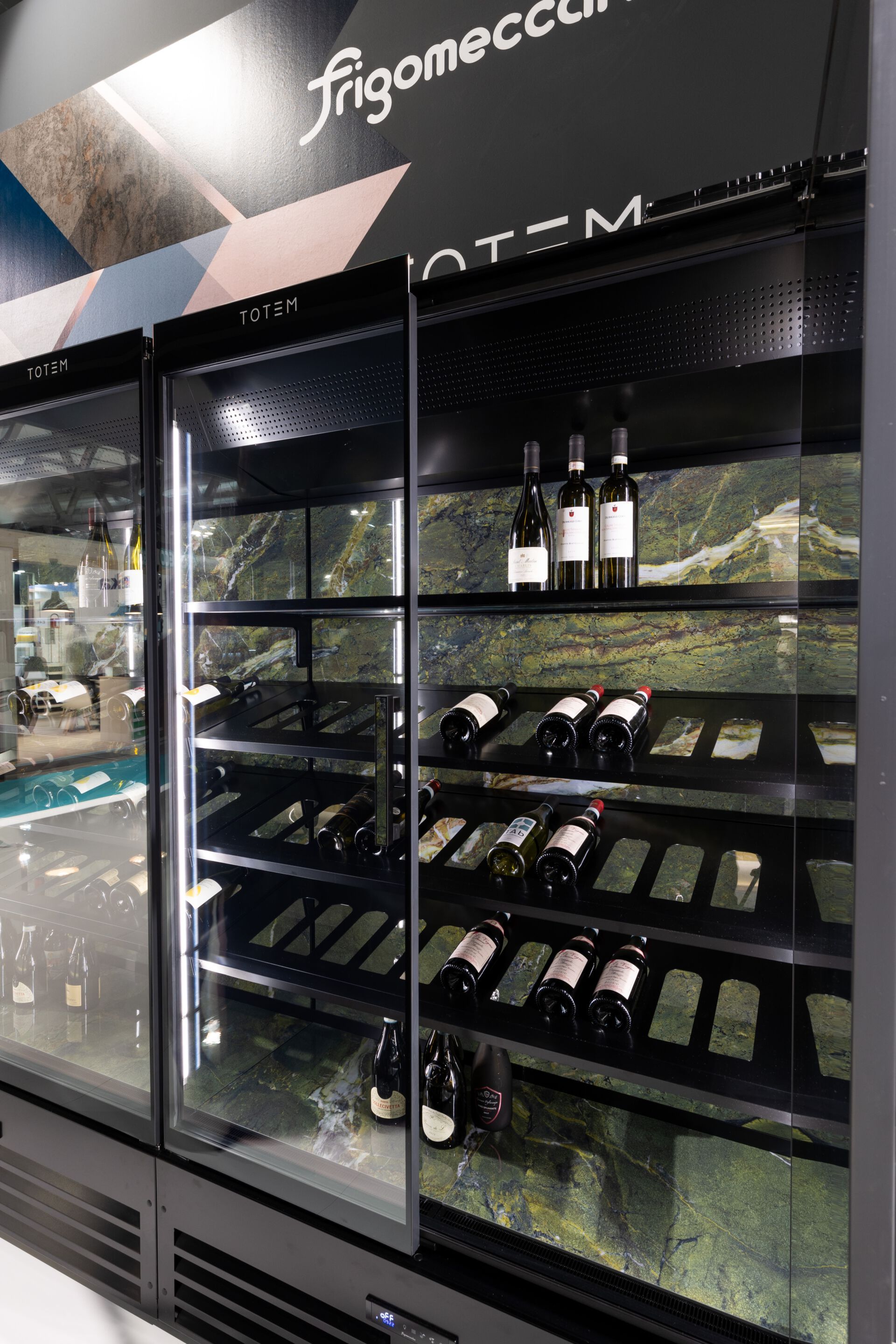 Коммерческий холодильник с подсветкой Frigomeccanica Тотем ARCH-00085503 - Вид №4