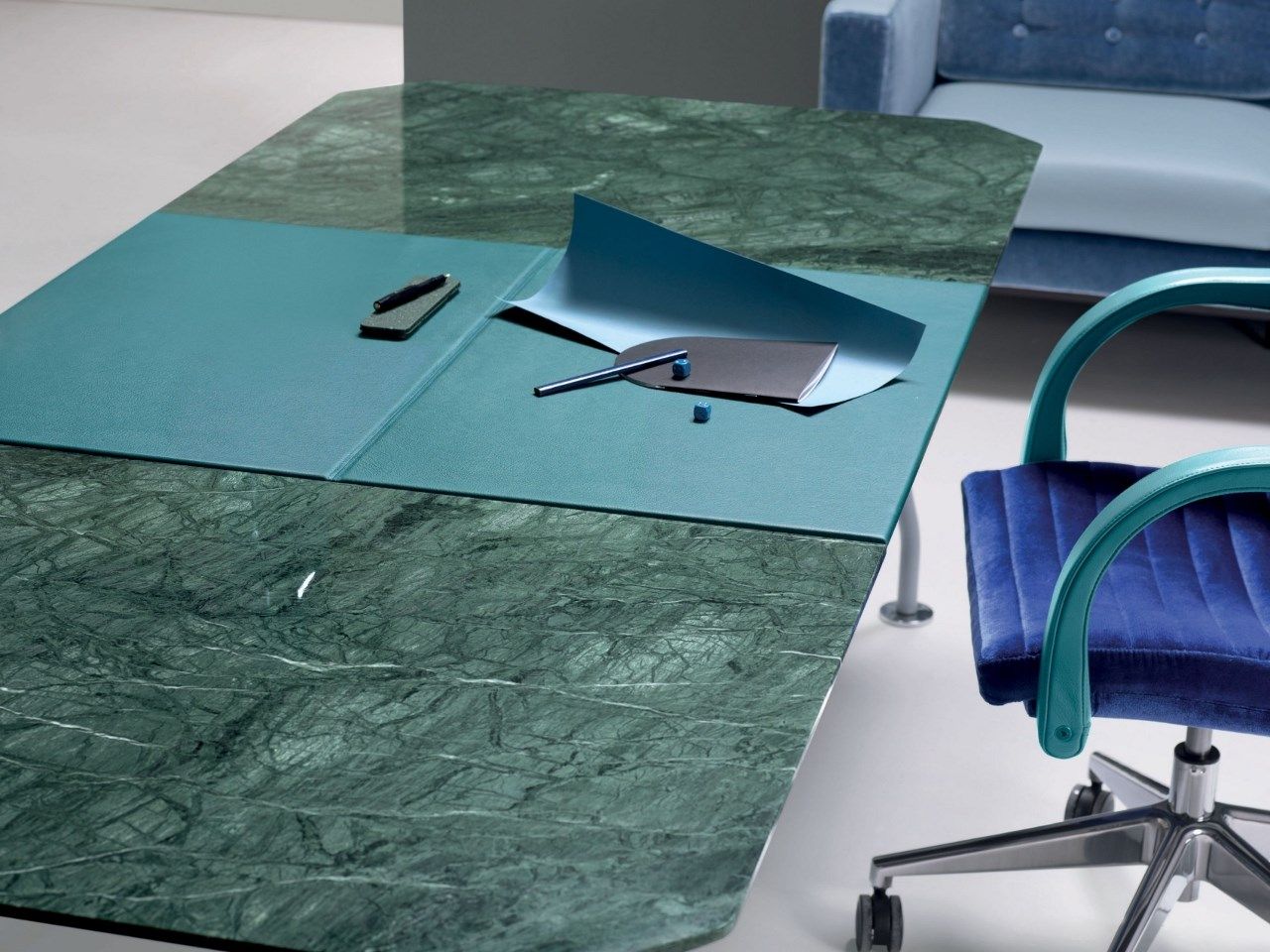 Кожаный прямоугольный исполнительный стол с ящиками Quinti Sedute ARCH-00124905 - Вид №1