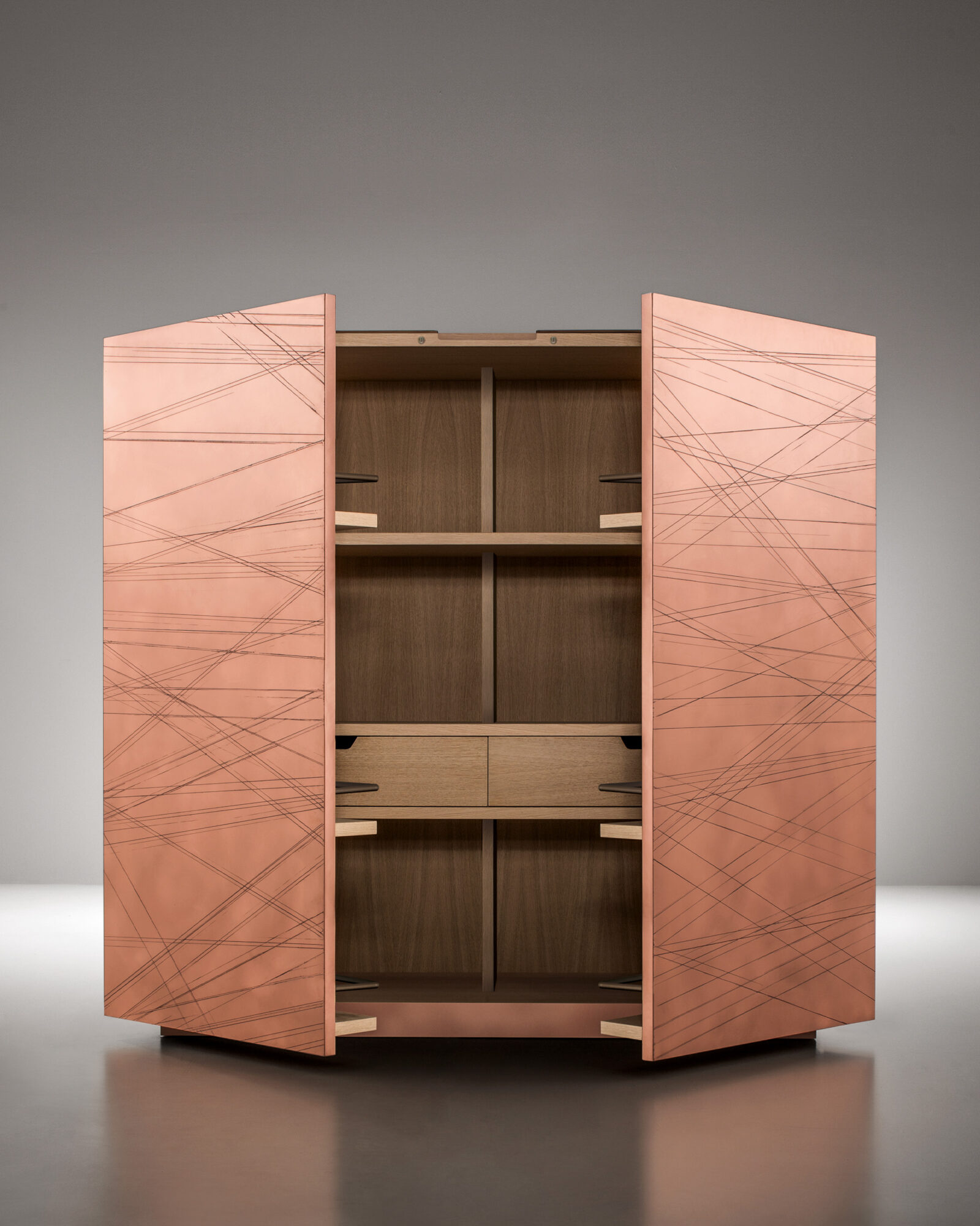 De Castelli Graffio by Paolo Benevelli sun-id-1992796