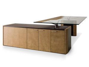 Стеклянный направленный угловой стол с ящиками