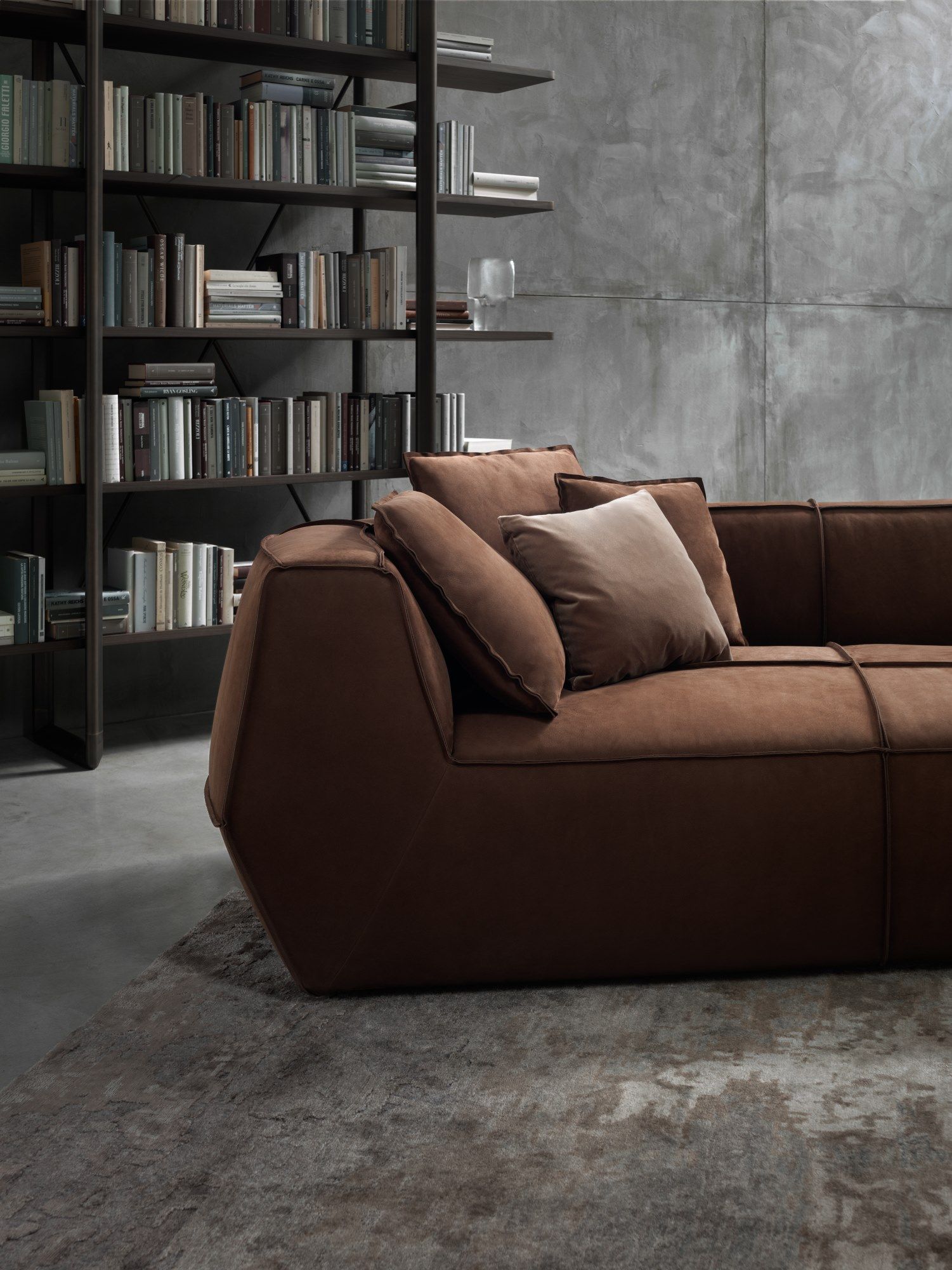 Кожаный изогнутый диван GHIDINI1961 Infinito ARCH-00089399 - Вид №1