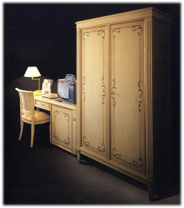 Шкаф  EZIO BELLOTTI 3503