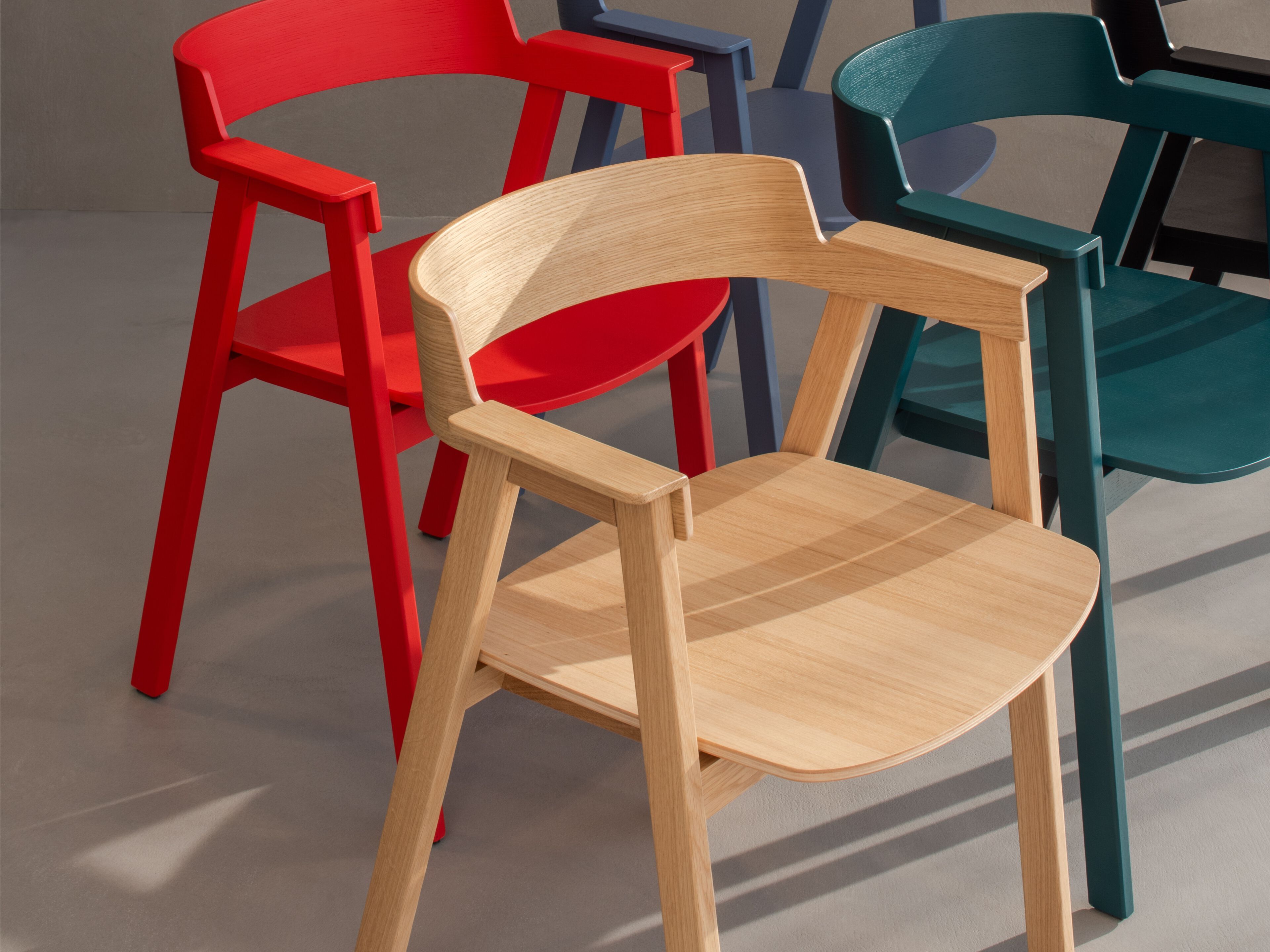 Дубовый стул с подлокотниками Gazzda FLIP ARCH-00129100 - Вид №12