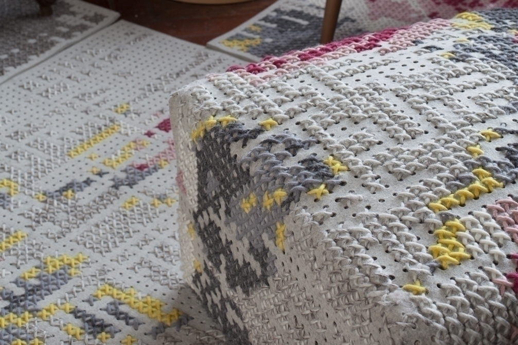 006589 Пуф Flowers. Natural GAN Canevas - Вид №2