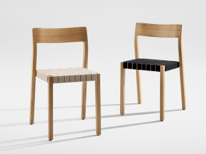 Деревянный штабелируемый стул