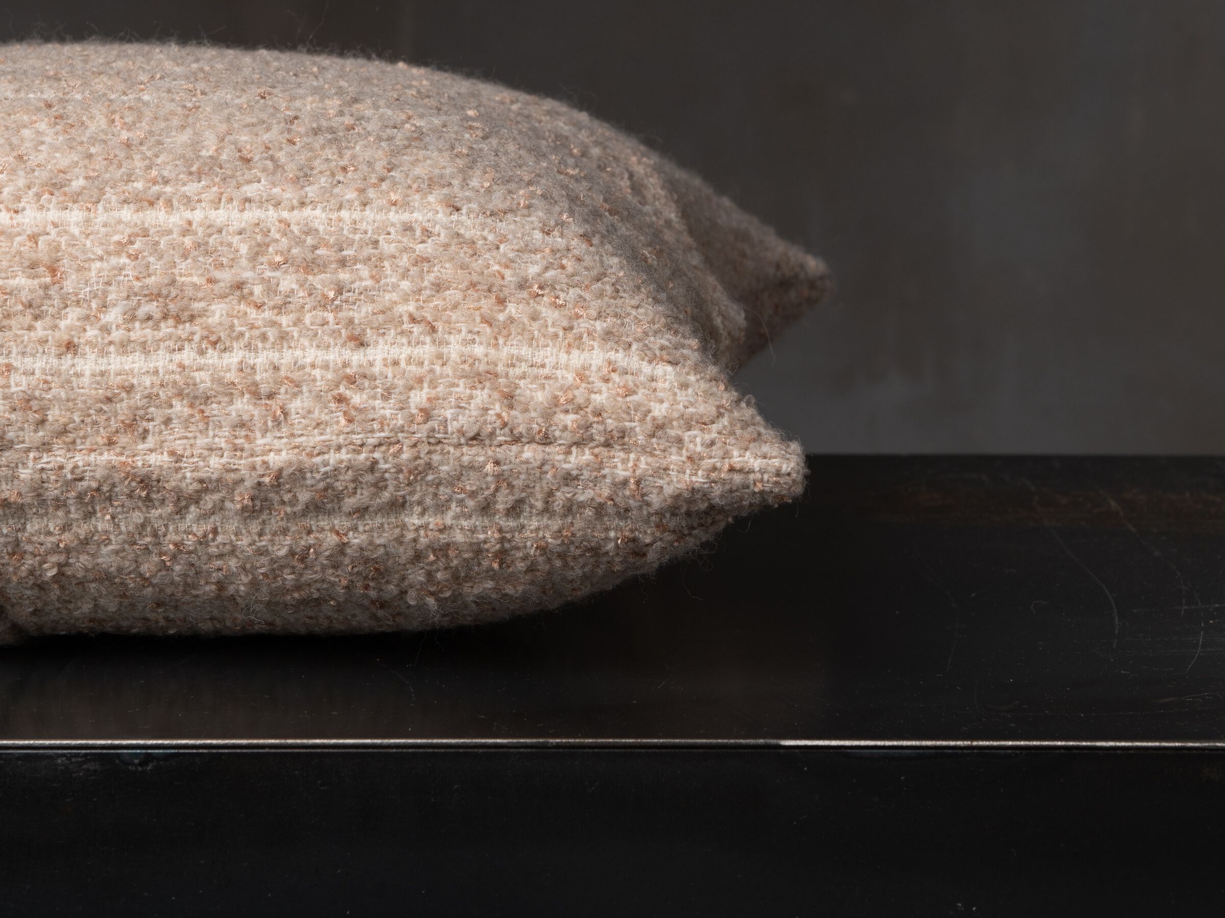 Прямоугольная шерстяная подушка The House of Lyria BENTIVOGLIO ARCH-00084728 - Вид №2