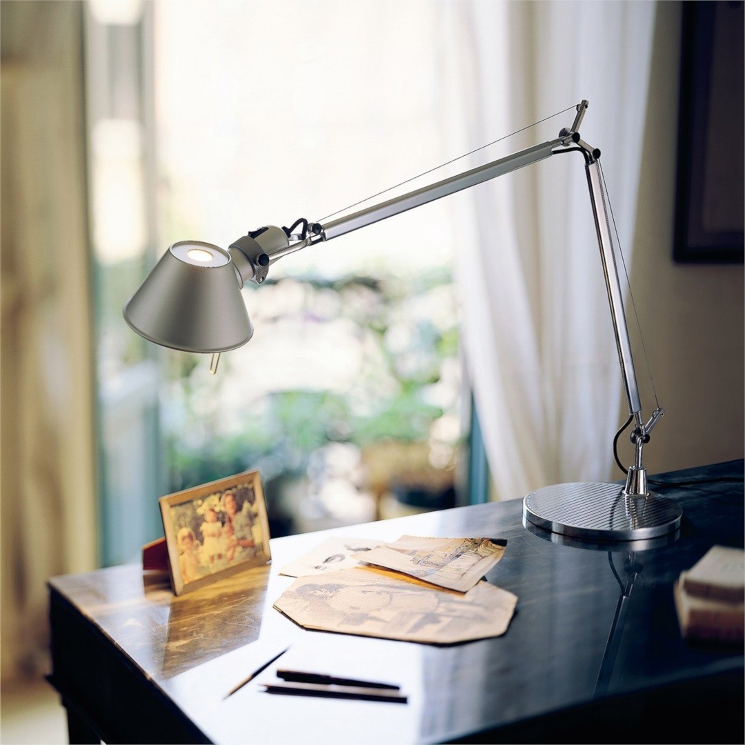 лампа настольная Artemide Tolomeo A011800 54263 - Вид №2