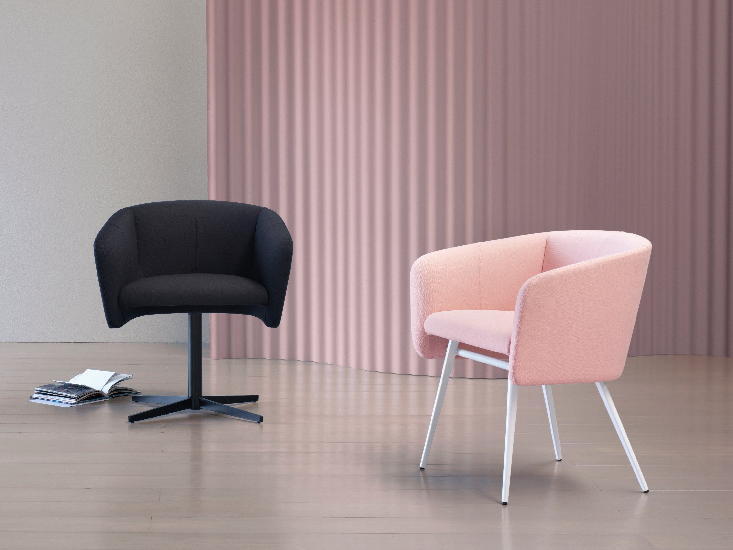 Спицевое вращающееся кресло с подлокотниками TrabA' Balu ARCH-00104534 - Вид №2