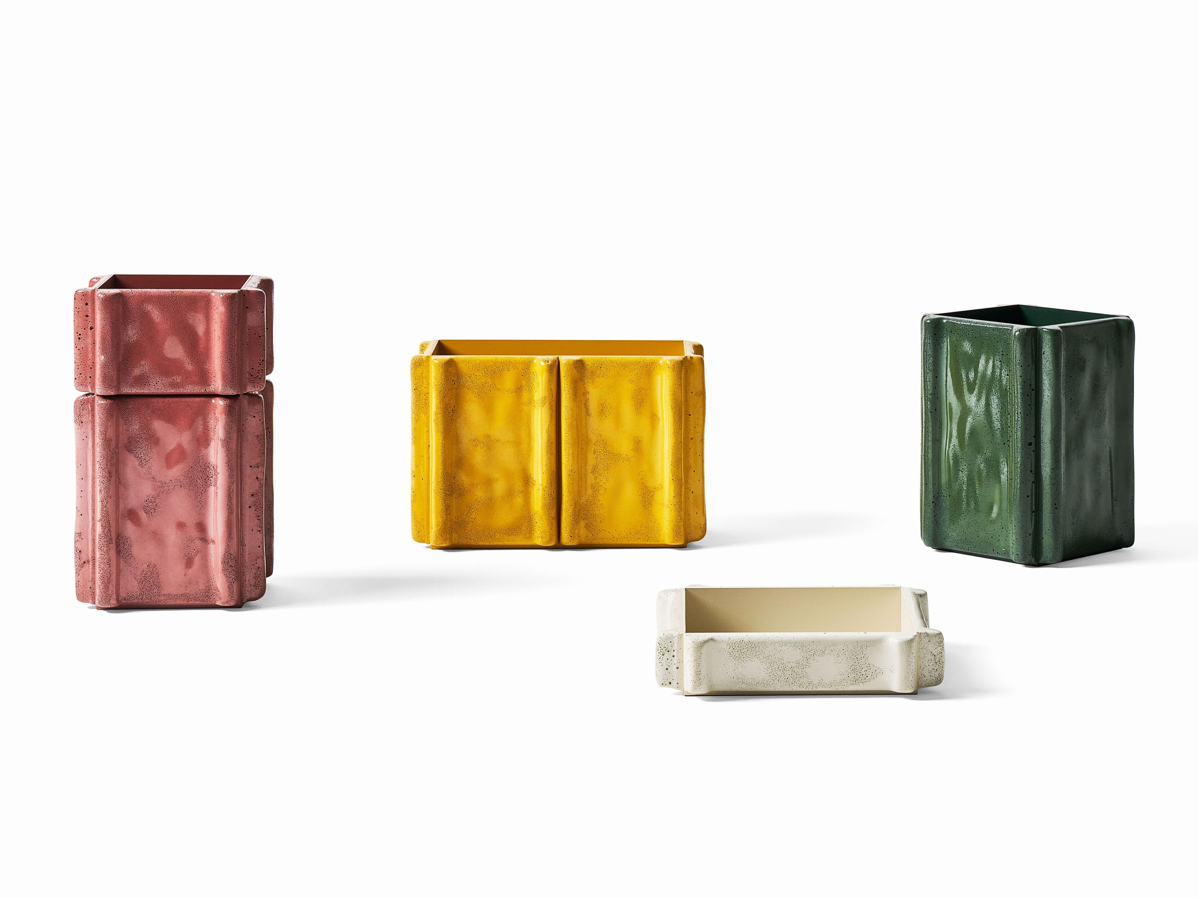 Опорожненные банки / банки Cimento® Riva ARCH-00015373