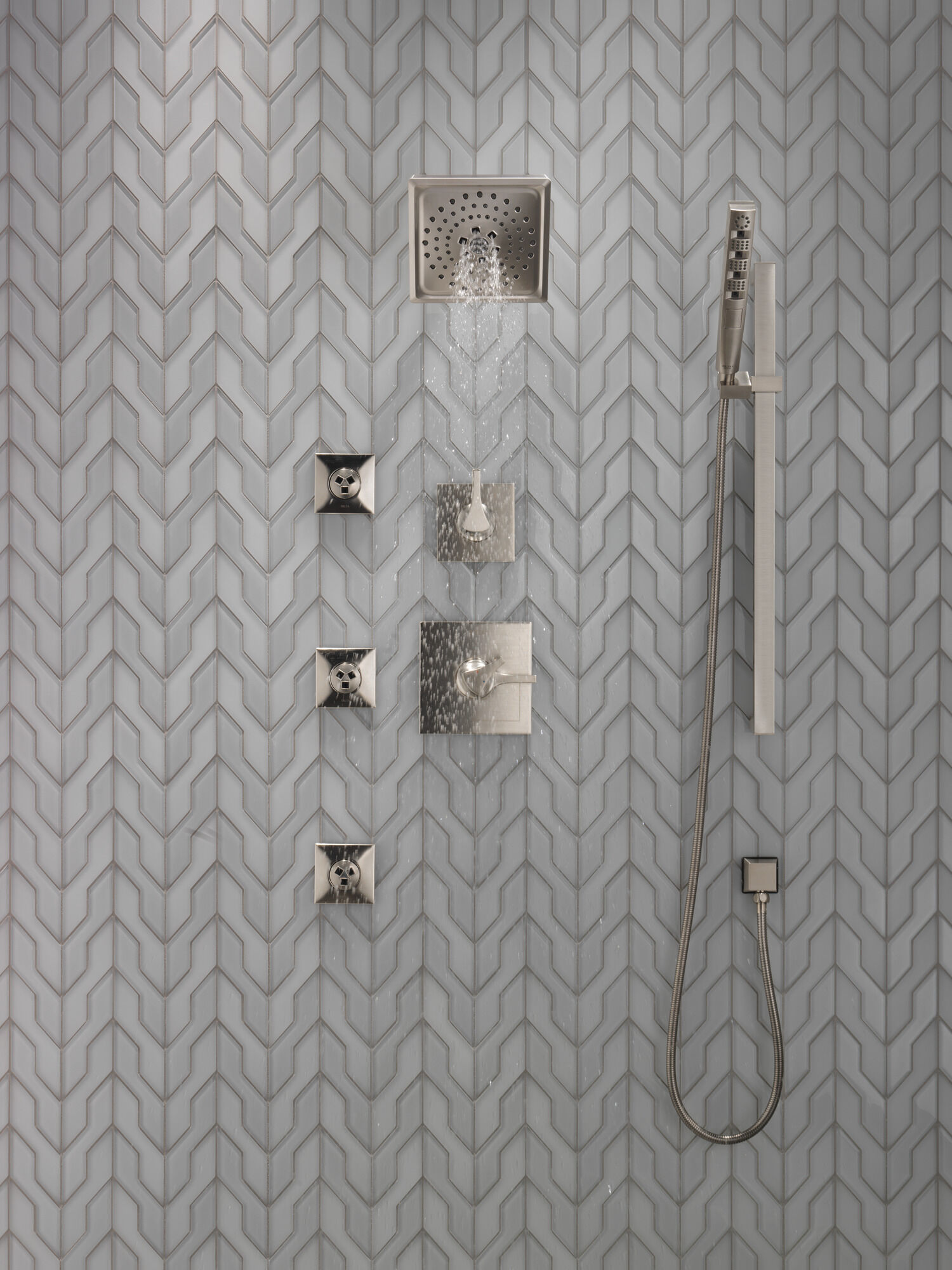 HydraChoice® Body Spray - H2Okinetic® Успокаивающая насадка-спрей Delta Faucet SH5003-SS - Вид №39