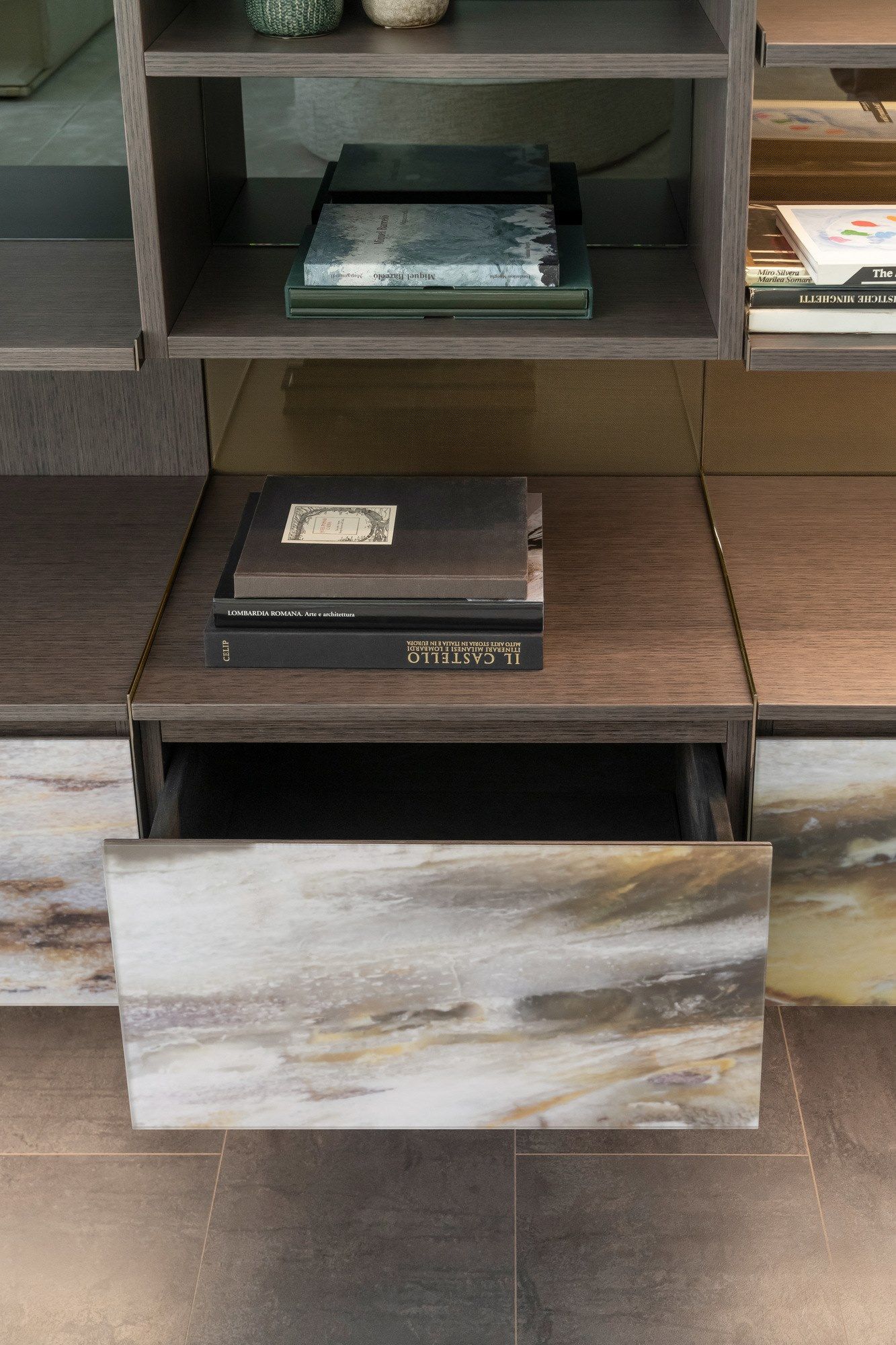 Эбеновая оборудованная стена с подставкой для телевизора Sicis Blade System ARCH-00034455 - Вид №4