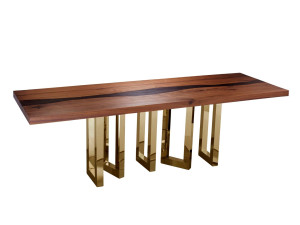 Стол из массива дерева