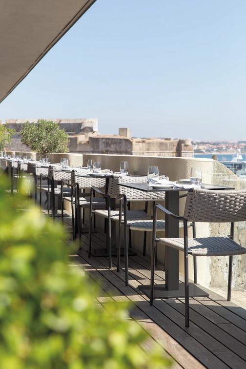 MNST1243 Обеденный стол pca white f8 75см x 75см Manutti Napoli - Вид №5