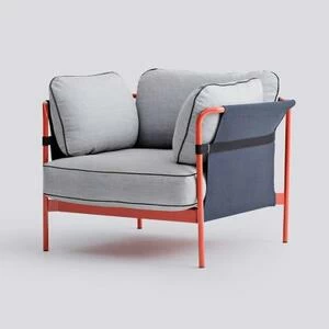 Кресло Can с красным основанием и голубой обивкой