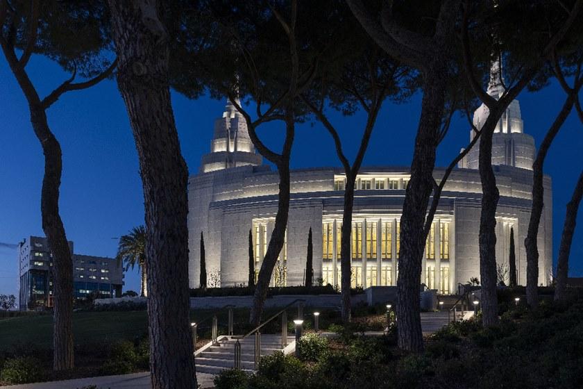 iGuzzini Регулируемый светодиодный проектор для улицы с системой RGB Platea pro sun-id-1485248 - Вид №7