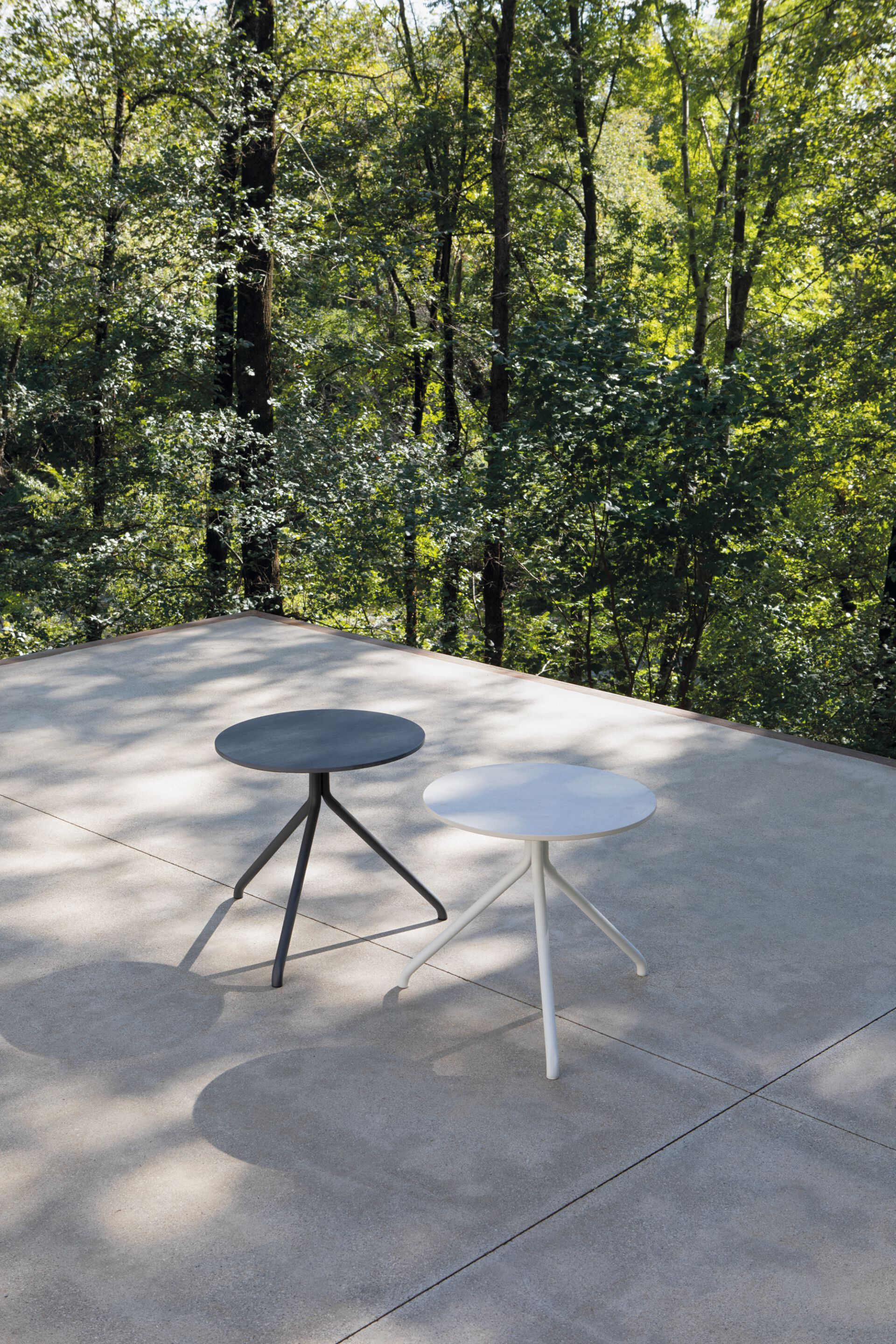 Высокий круглый садовый столик Atmosphera трио ARCH-00101365 - Вид №2