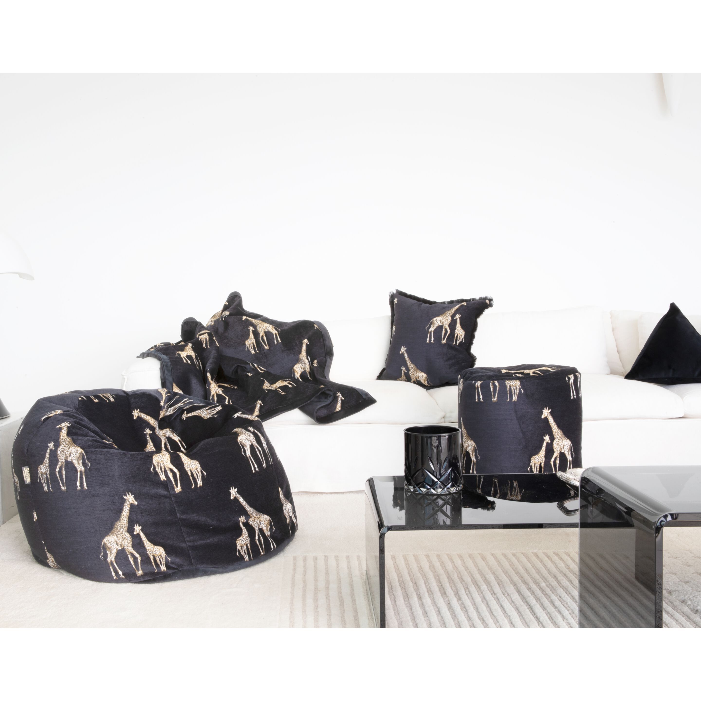 Бархатная подушка с ручной вышивкой MX HOME Savane ARCH-00149641 - Вид №2