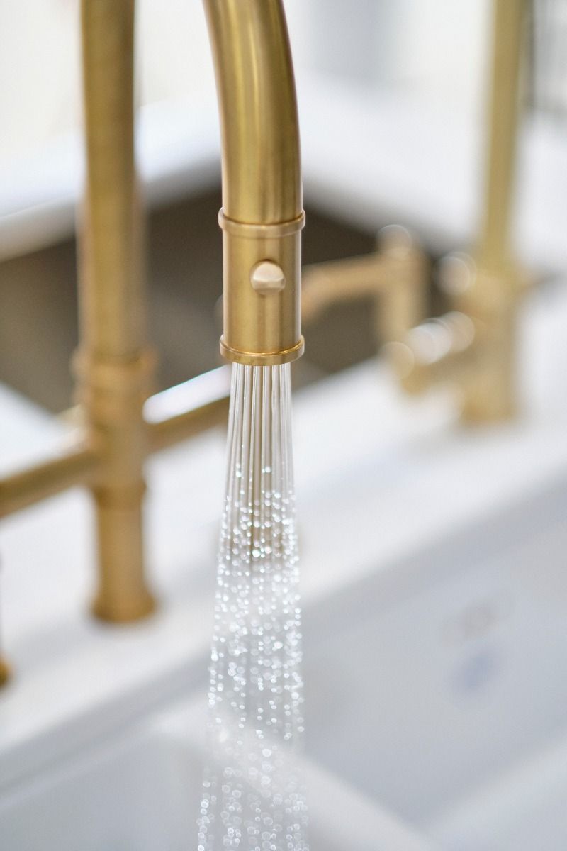 4549HT Мостовой миксер Armstrong с ополаскивателем с ополаскиванием и текстурированной ручкой Traditional Perrinandrowe - Вид №4