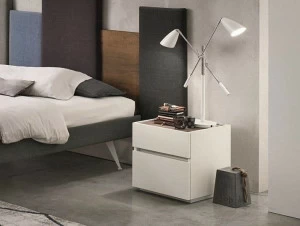 Gruppo Tomasella Прикроватная тумбочка из лакированной древесины с ящиками Replay