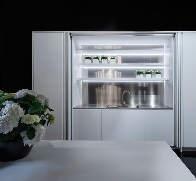 RIFRA Линейная кухня из Corian® Line sun-id-1495453 - Вид №4