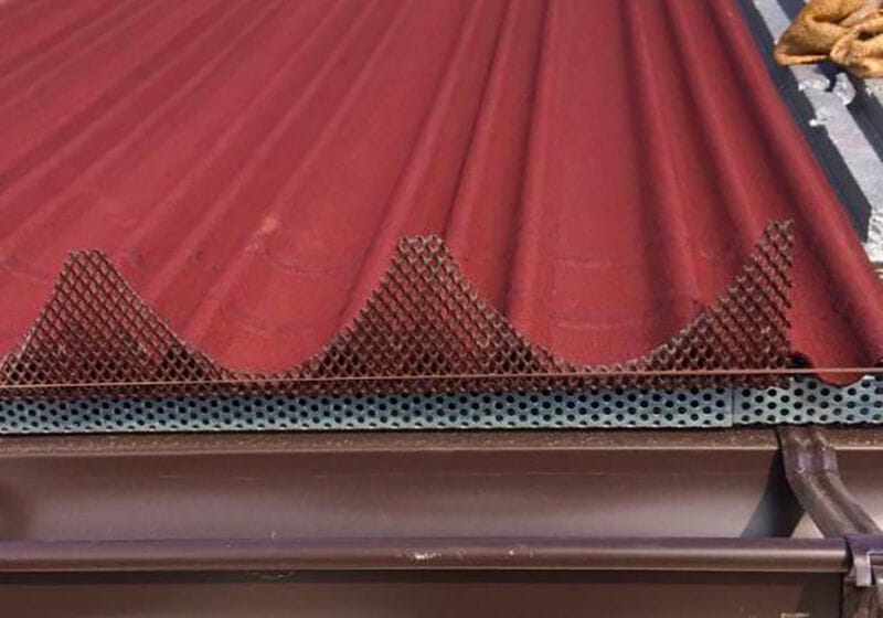 Предварительно окрашенная металлическая решетка для крепления шпилек вдоль линии карнизов ONDULINE ITALIA GRIGLIA PARAPASSERI METALLICA ARCH-00039574 - Вид №1