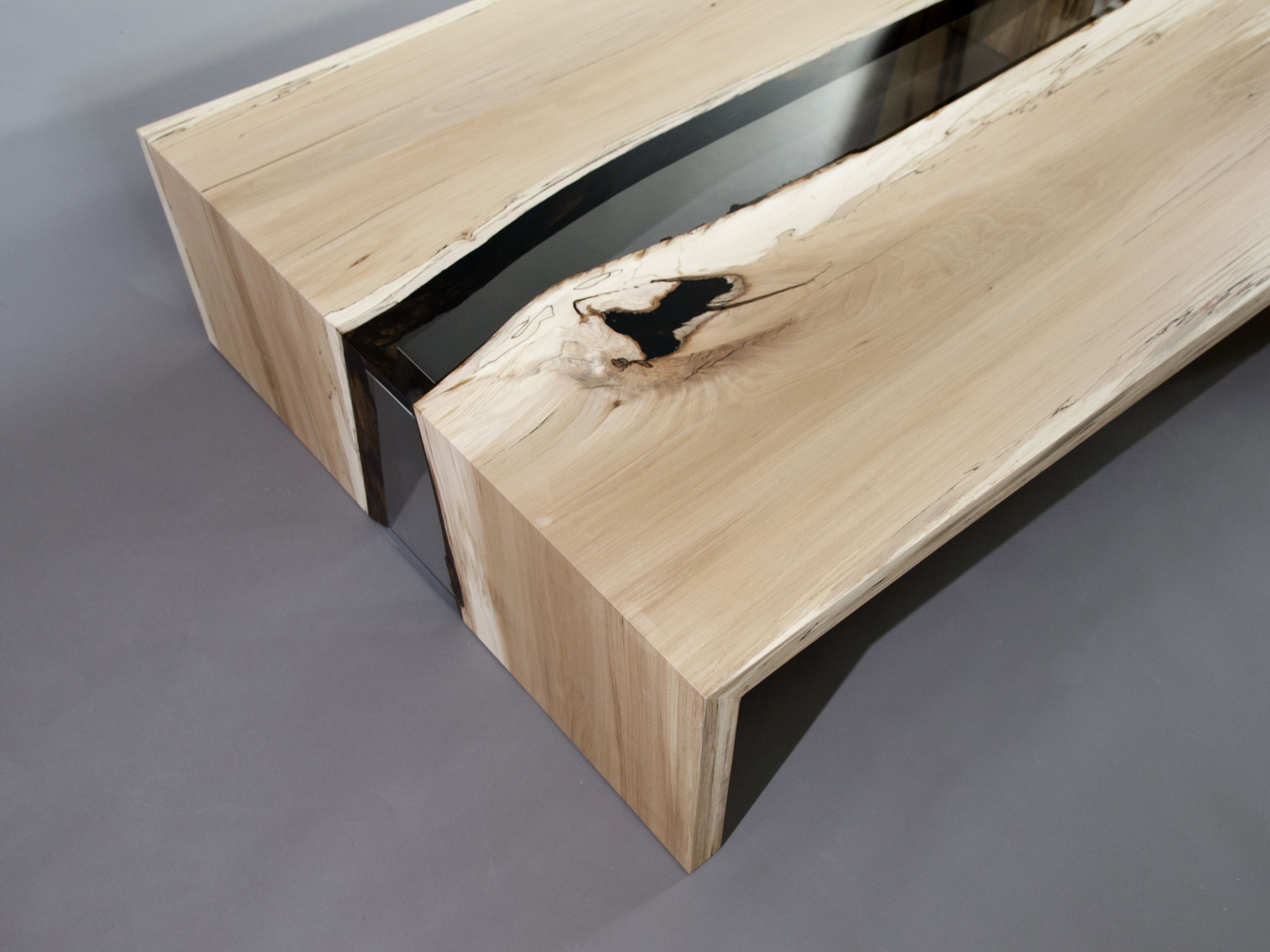 Прямоугольный журнальный столик из массива дерева и смолы alcarol Fungi ARCH-00027637 - Вид №7