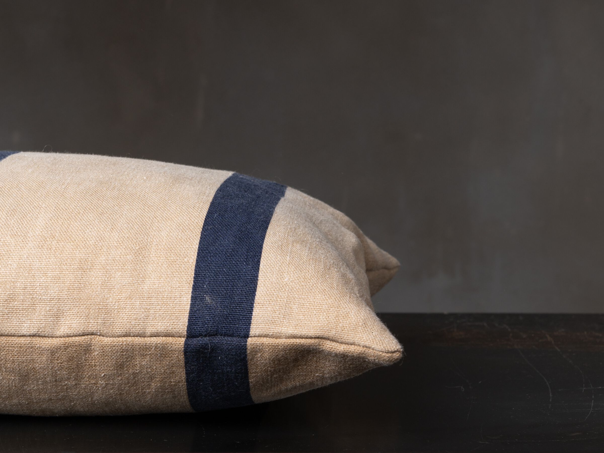 Прямоугольная льняная подушка The House of Lyria ORTIE ARCH-00069750 - Вид №2