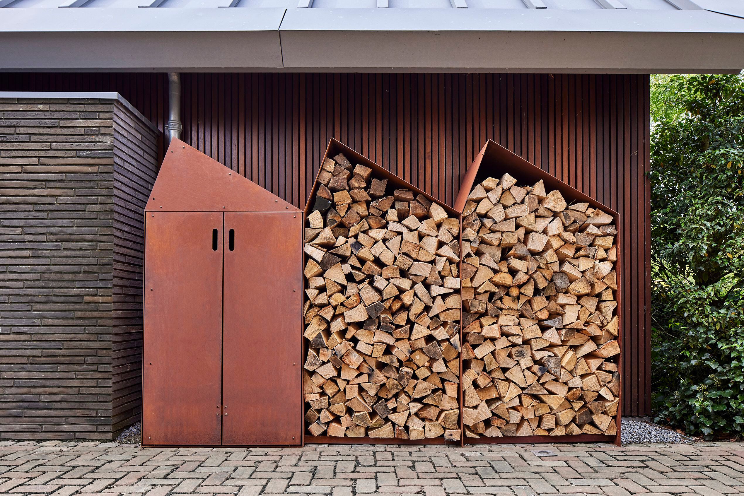 Стальной держатель журнала Corten™ RB73 SHEDDAK ARCH-00114498 - Вид №4