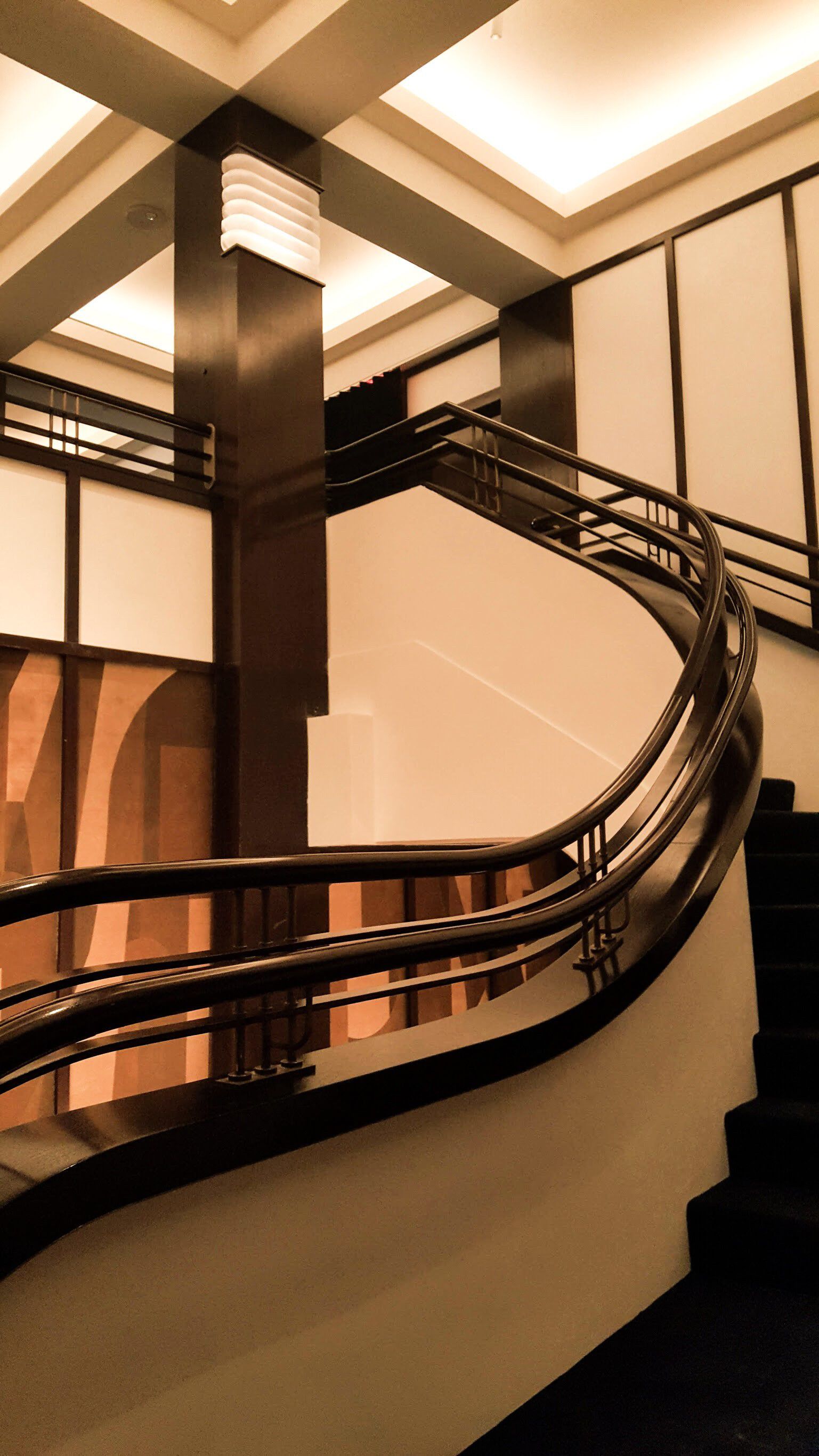 Винтовая лестница в классическом стиле со светодиодами Siller Treppen ELEGANCE ARCH-00135291 - Вид №3