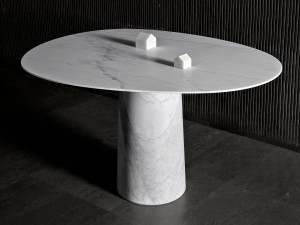 Мраморный обеденный стол