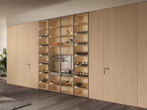 Деревянные распашные двери