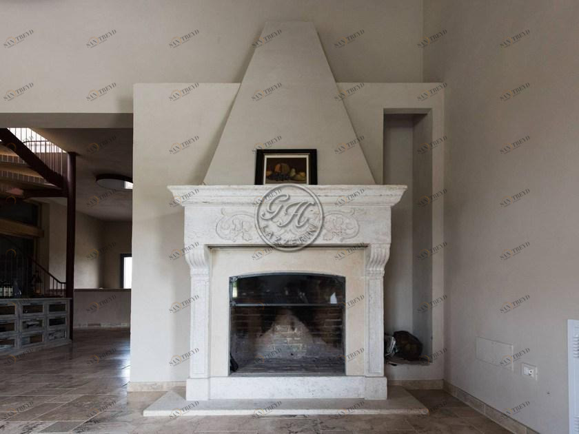 GH LAZZERINI Дровяной камин из натурального камня на стене sun-id-1439146