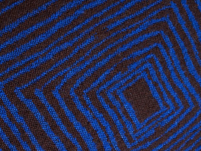 Ethnicraft Квадратная тканевая подушка для дивана Mystic ink 21065 - Вид №2