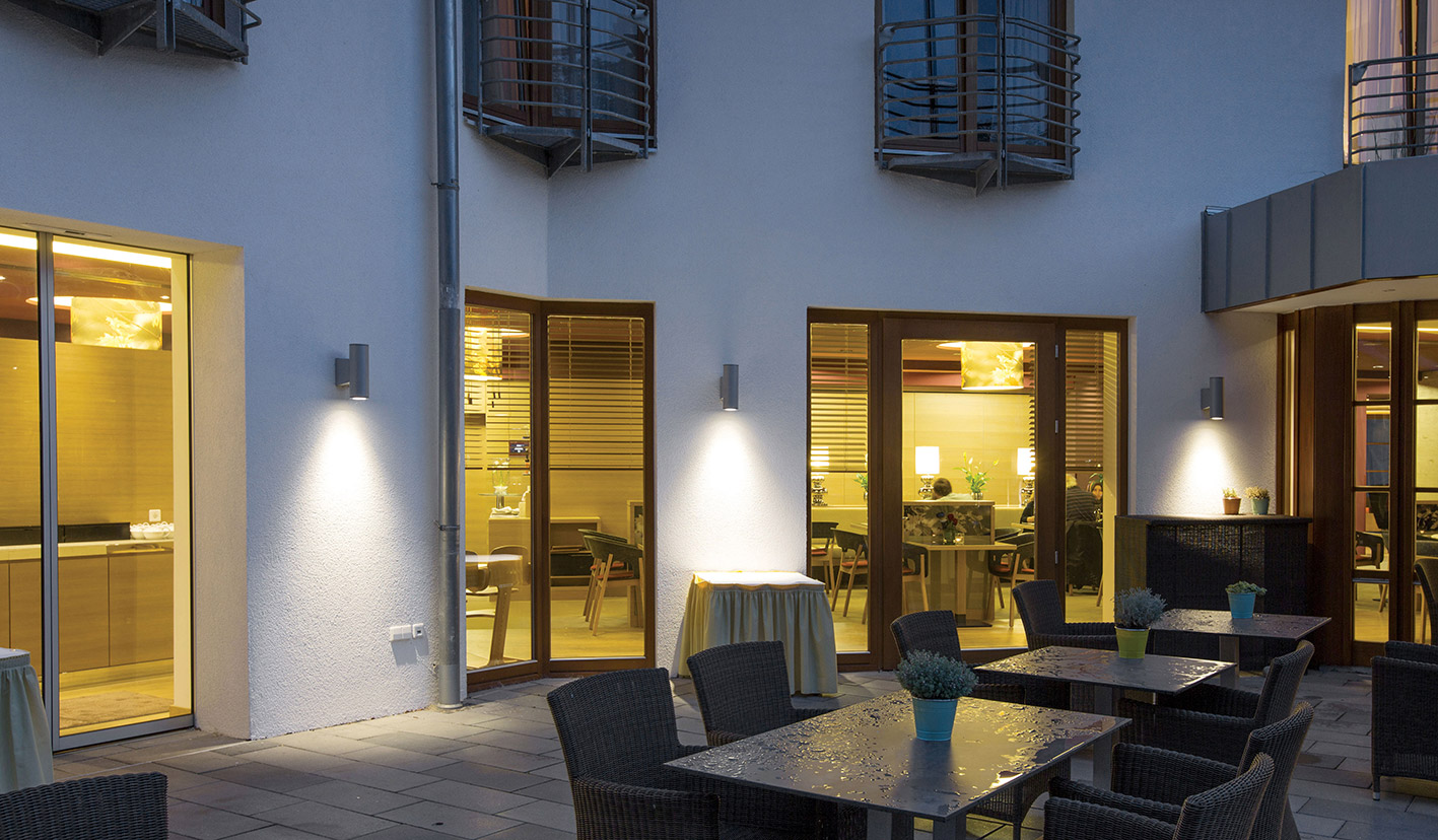 8443415 Подсветка стены Platek MONACO 200  MONACO 200 - LED 3000K 9°/45° (2 lights)  - Вид №3