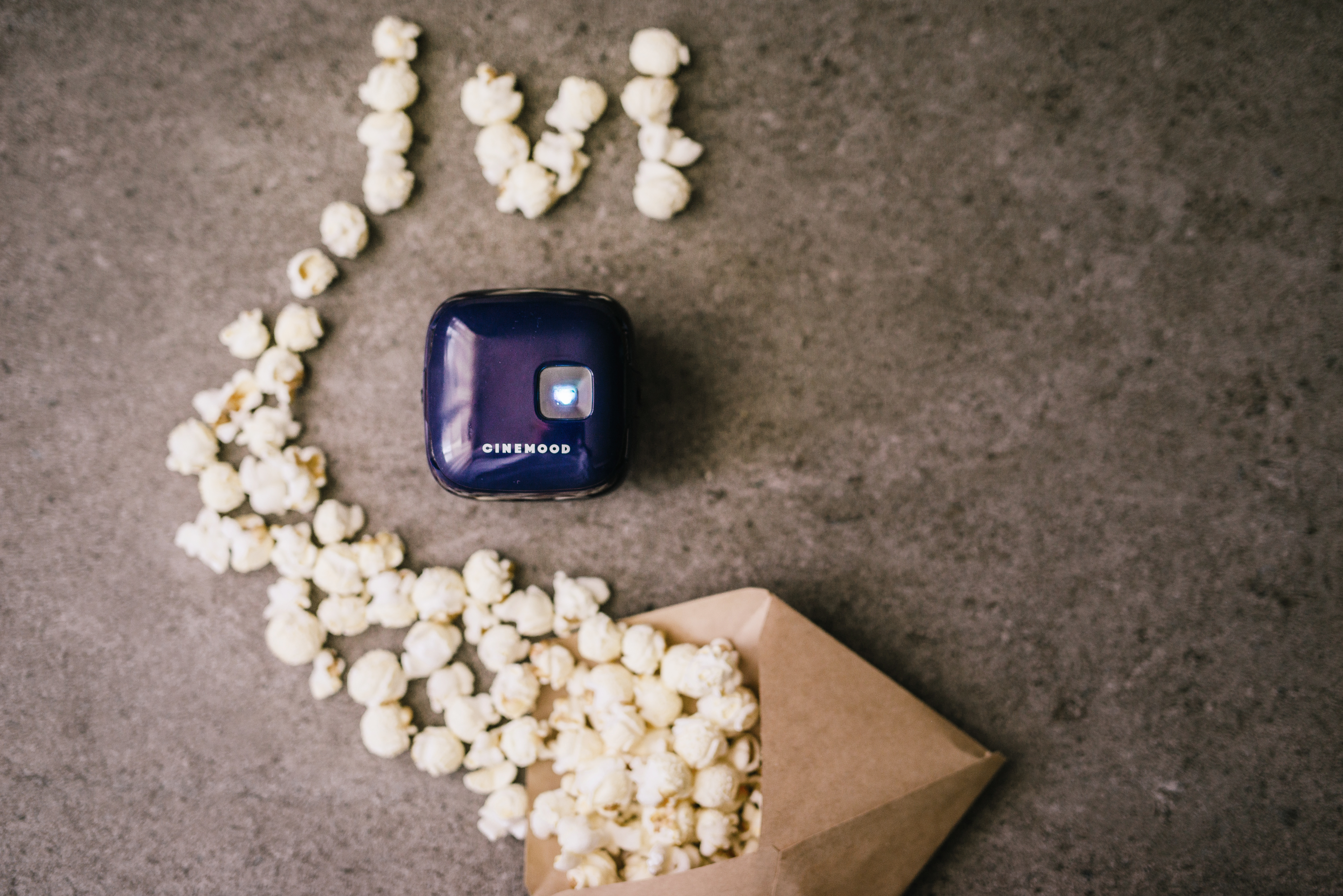 CNMD0016VI Portable projector storyteller , violet 32gb 6 мес подписки ivi CINEMOOD Santreyd  - Вид №10