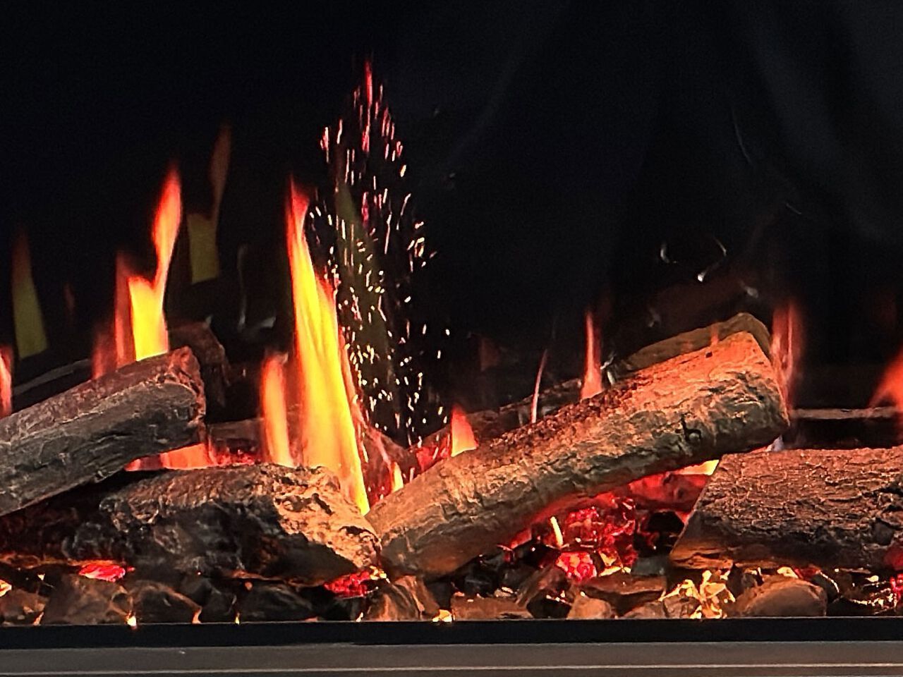 Электрический камин Ultra HD с ЖК-дисплеем BRITISH FIRES E-Luxe ARCH-00044445 - Вид №1