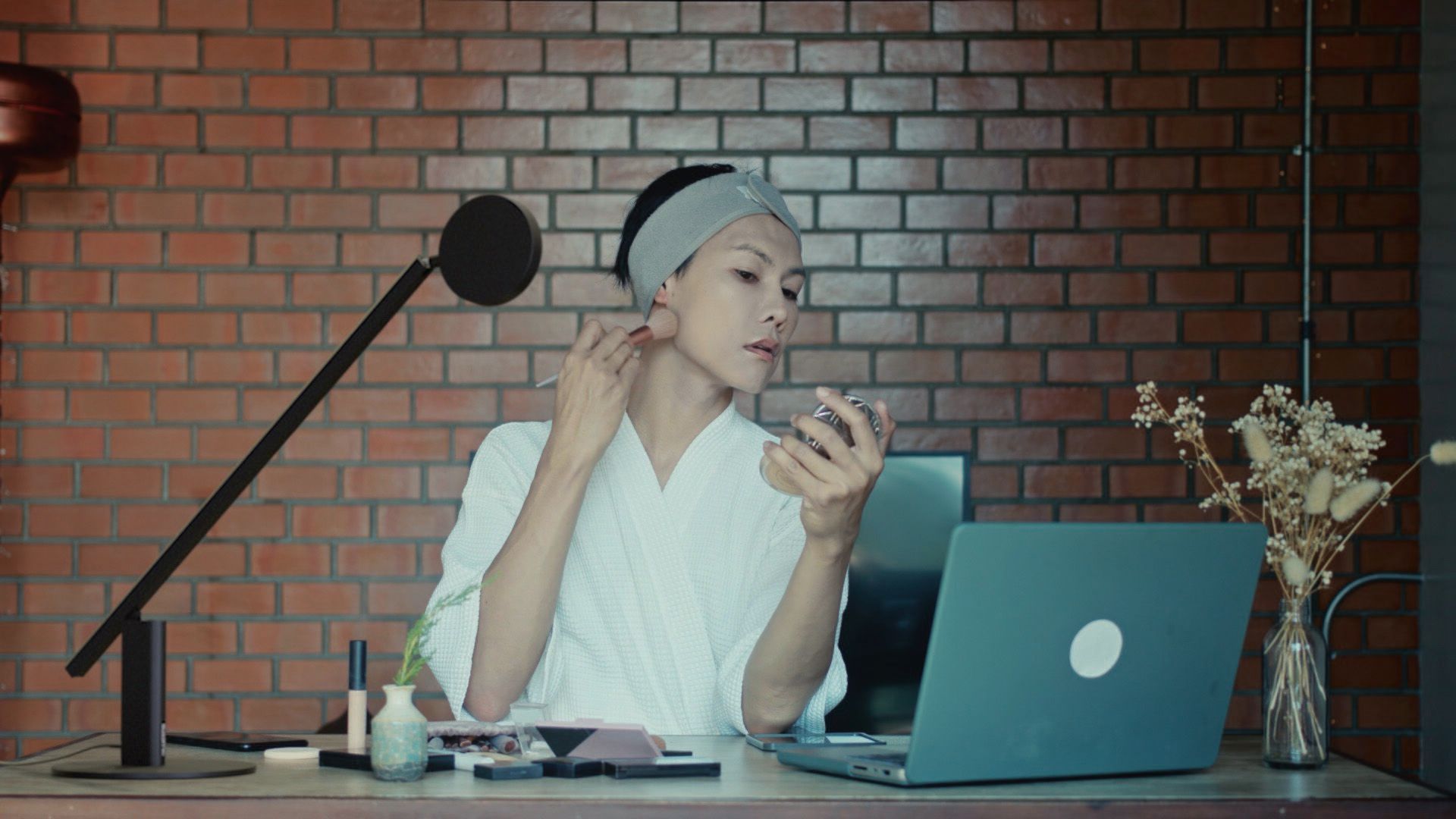 Регулируемая светодиодная настольная лампа In Stock LUCTRA ARCH-00005742 - Вид №5