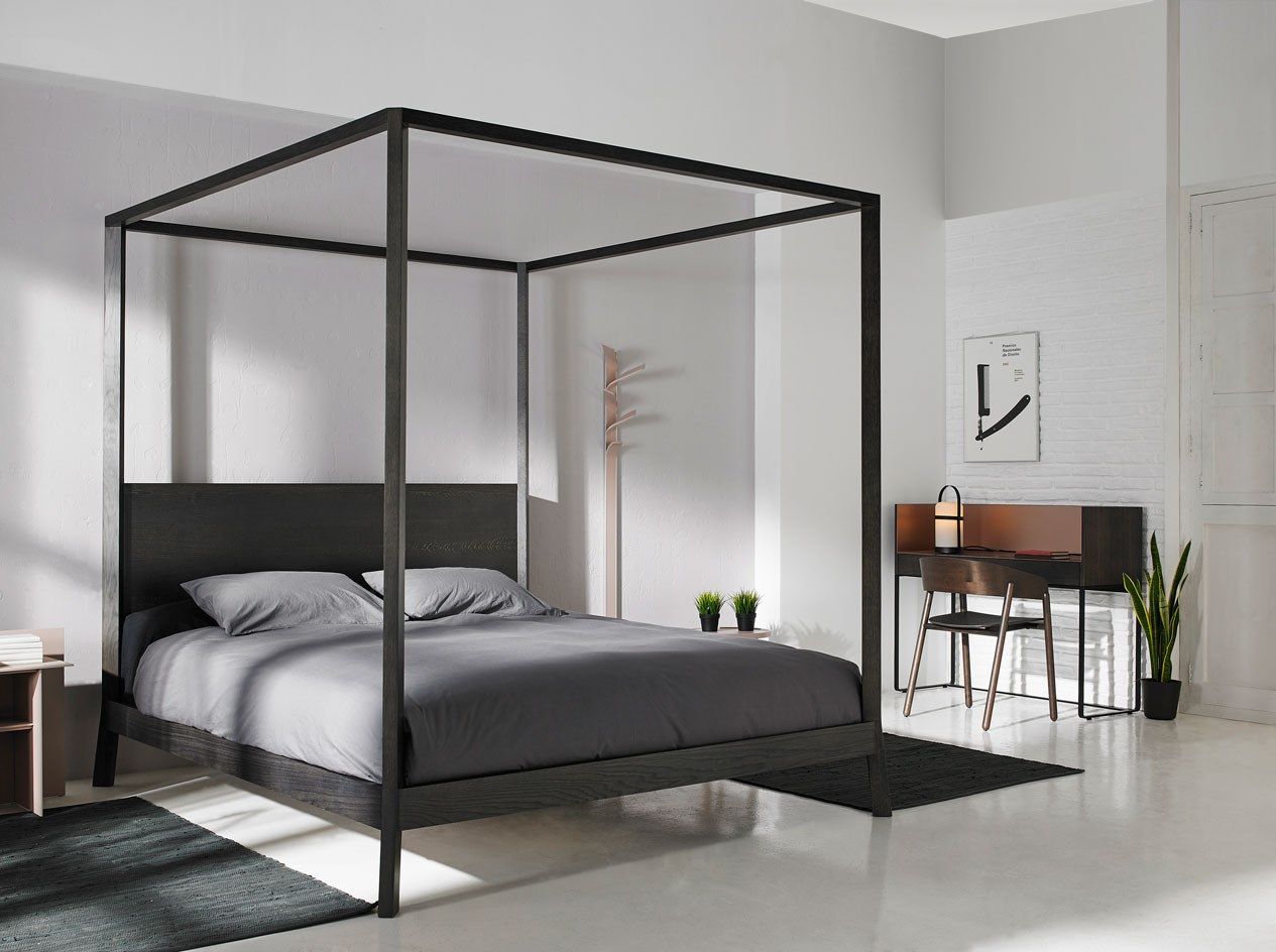 Двуспальная кровать из массива дерева Punt Breda ARCH-00010263 - Вид №1