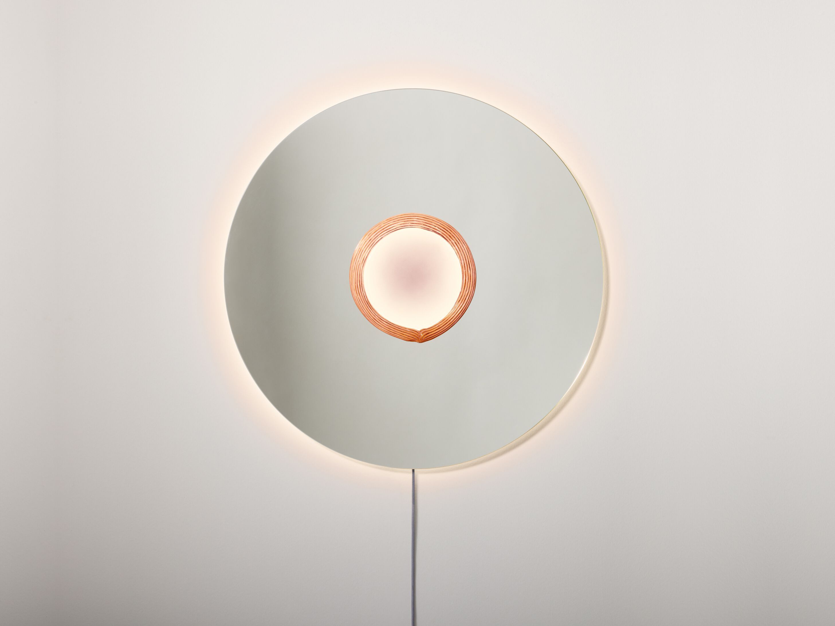 Зеркало со встроенным настенным освещением CASSINA NO VANITAS ARCH-00069201