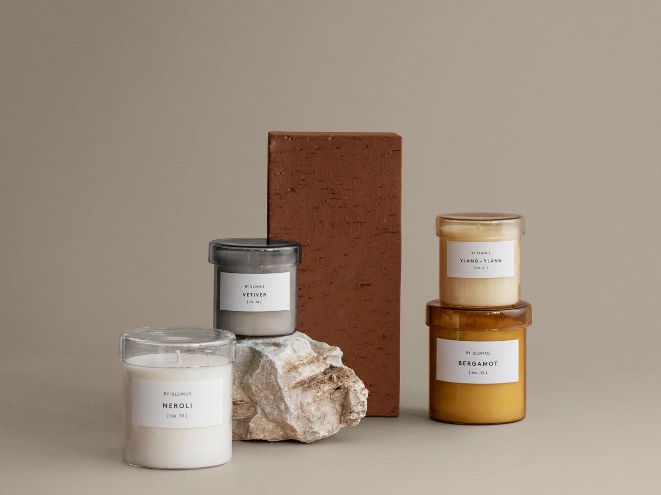 Ароматическая свеча blomus VALOA NO. 04 VETIVER ARCH-00065059 - Вид №3