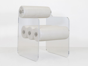 Стул с подлокотниками