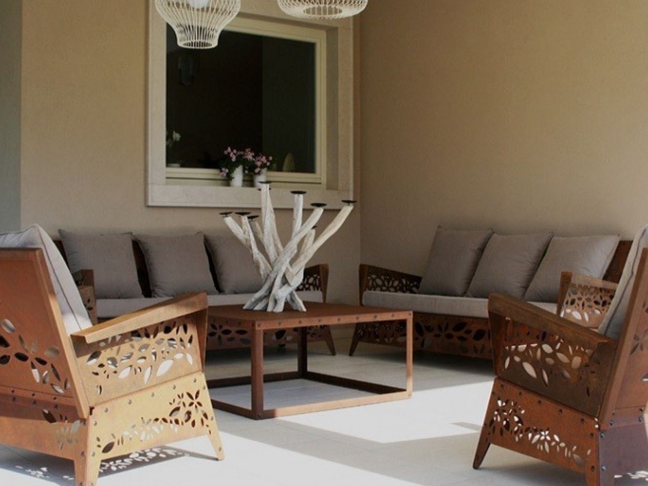 Стальная садовая скамейка Corten™ с подлокотниками TrackDesign Hanami ARCH-00070480 - Вид №2