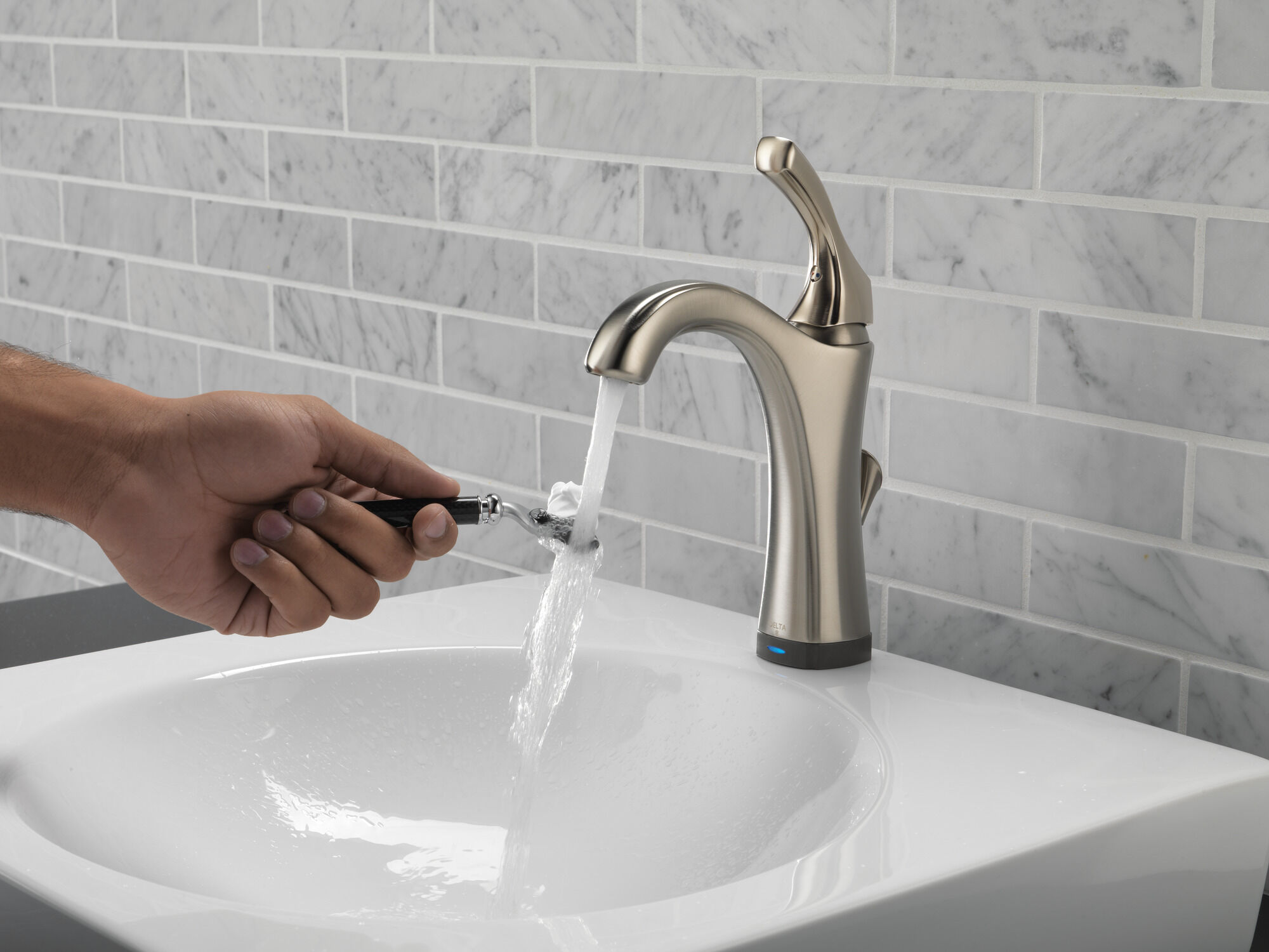Смеситель для ванной с одной ручкой с технологией Touch2O.xt® Delta Faucet 592T-SS-DST - Вид №8