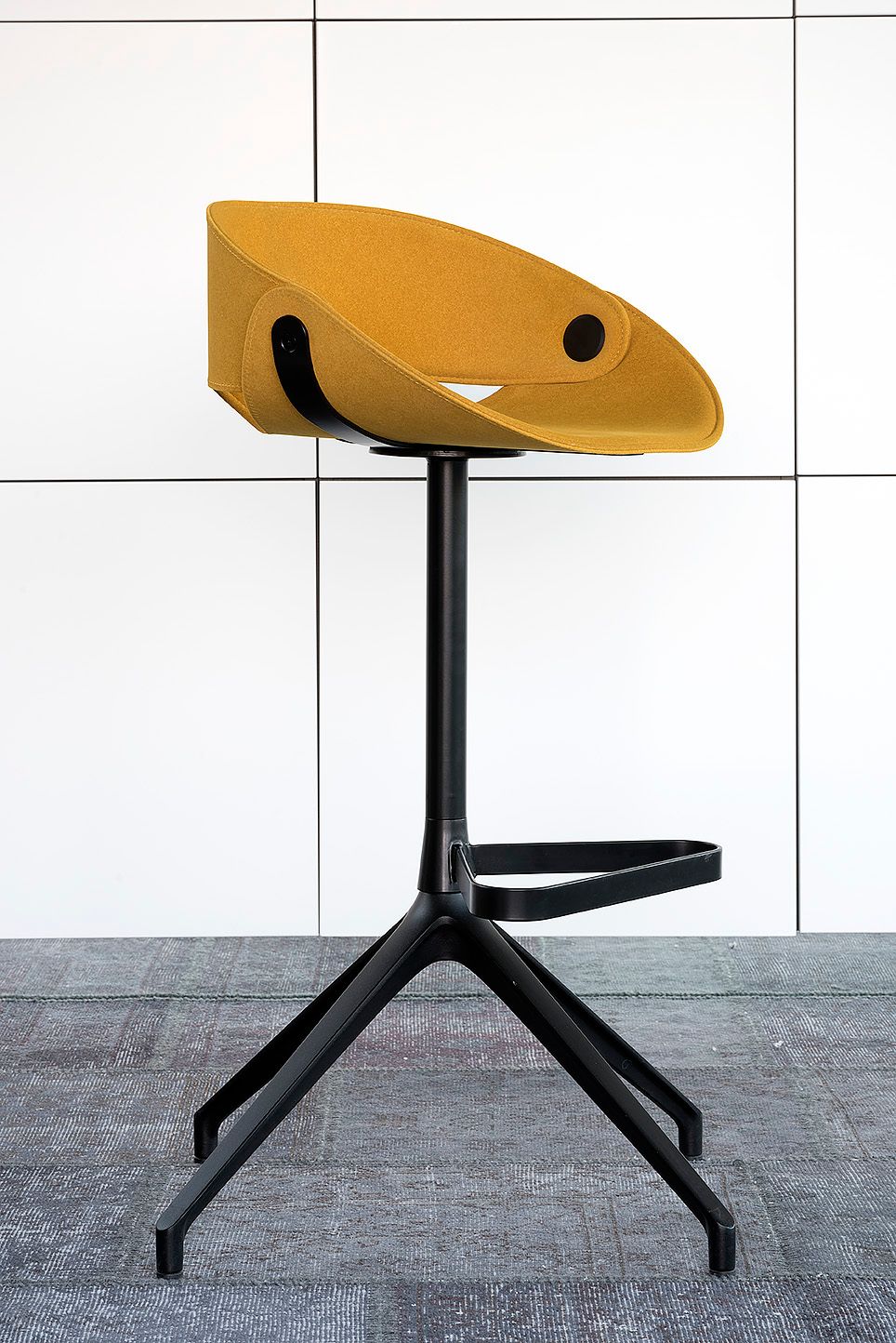 Высокий тканевый поворотный стул с подставкой для ног Tonon FL@T ARCH-00105669 - Вид №1