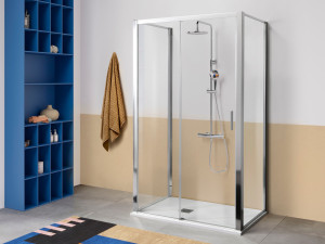 Душевая кабина из алюминия и стекла